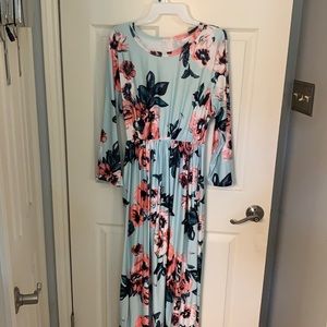 Long sleeve floral maxi dress